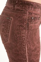 Bayan Mor Yılan Desenli Dar Pantolon