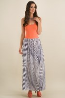 Bayan Turuncu Yüzücü Atlet