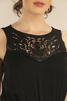 Bayan Siyah Yakası Lazer Kesim Elbise