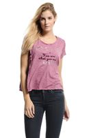 Bayan Pembe Pul İşlemeli Kısa Kollu Tişört