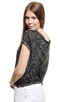 Bayan Siyah Dökümlü Kısa Tişört