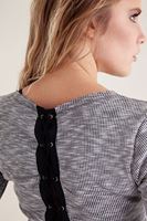 Bayan Gri Sırtı Bağcık Detaylı Kısa Üst