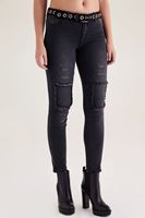 Bayan Siyah Dizleri Yırtık Detaylı Eskitme Jean