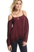 Bayan Bordo Dantel Garnili Omuz Detaylı Bluz