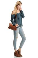 Bayan Lacivert Dantel Garnili Omuz Detaylı Bluz