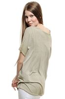 Bayan Yeşil Bot Yaka Dökümlü Tişört