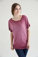 Bayan Bordo Bot Yaka Dökümlü Tişört