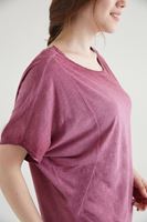 Bayan Bordo Bot Yaka Dökümlü Tişört