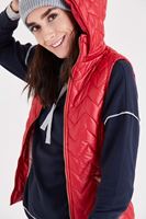 Bayan Kırmızı Kapitoneli Kapüşonlu Yelek