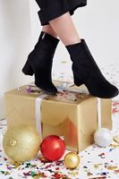 Bayan Siyah Kadife Küt Burun Bot