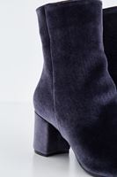 Bayan Gri Kadife Küt Burun Bot