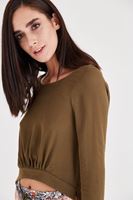 Bayan Yeşil Arkası Uzun Önü Kısa Bluz