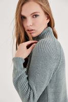 Bayan Yeşil Boğazlı Kazak