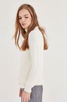 Bayan Krem Boğazlı Kazak