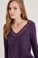 Bayan Mor Yakası Dantel Detaylı Bluz