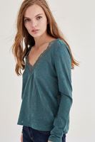 Bayan Yeşil Yakası Dantel Detaylı Bluz