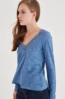 Bayan Mavi Yakası Dantel Detaylı Bluz