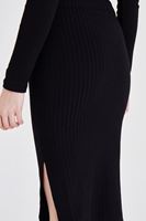 Bayan Siyah Yırtmaçlı Kalem Etek