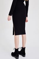 Bayan Siyah Yırtmaçlı Kalem Etek