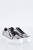 Bayan Gümüş Metalik Spor Ayakkabı1