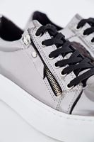 Bayan Gümüş Metalik Spor Ayakkabı1