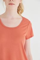 Bayan Turuncu U Yaka Tişört