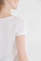 Bayan Beyaz U Yaka Tişört