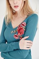 Bayan Yeşil V Yaka Çiçek İşlemeli Kazak