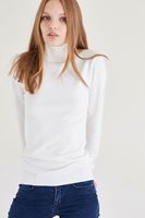 Bayan Krem Balıkçı Yaka Kazak