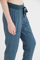 Bayan Yeşil Bol Kesim Bilekli Pantolon