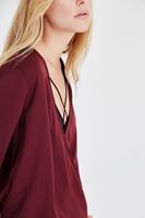 Bayan Bordo Kruvaze Dökümlü Bluz