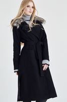 Bayan Siyah Kürk Yaka Detaylı Kaban