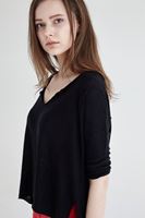Bayan Siyah V Yaka Kısa Triko