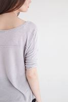 Bayan Açık Gri V Yaka Kısa Triko