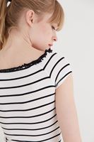 Bayan Siyah/Beyaz Çizgili Tişört