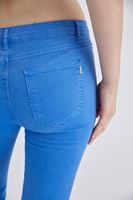 Bayan Mavi Düşük Bel Slim Paça Pantolon