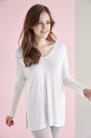 Bayan Beyaz V Yaka Yanları Yırtmaçlı Tişört