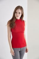 Bayan Kırmızı Boğazlı Sıfır Kollu Tişört