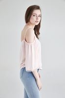 Bayan Pembe Dökümlü Delik Detaylı Bluz