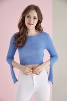 Bayan Mavi Kolları Yırtmaçlı Kısa Triko