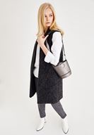 Bayan Siyah Yün Yelek