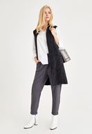 Bayan Siyah Yün Yelek