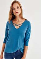 Bayan Mavi Çapraz Biye Detaylı Bluz