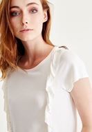 Bayan Krem Fırfır Detaylı Bluz