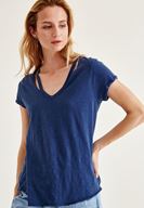 Bayan Mavi Biye Detaylı V Yaka Tişört