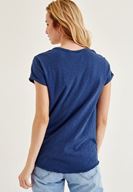 Bayan Mavi Biye Detaylı V Yaka Tişört