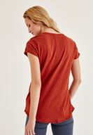 Bayan Kahverengi Biye Detaylı V Yaka Tişört