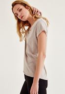 Bayan Gri Biye Detaylı V Yaka Tişört