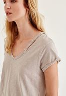 Bayan Gri Biye Detaylı V Yaka Tişört