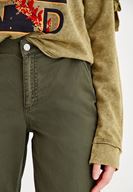 Bayan Yeşil Bilek Detaylı Bol Pantolon